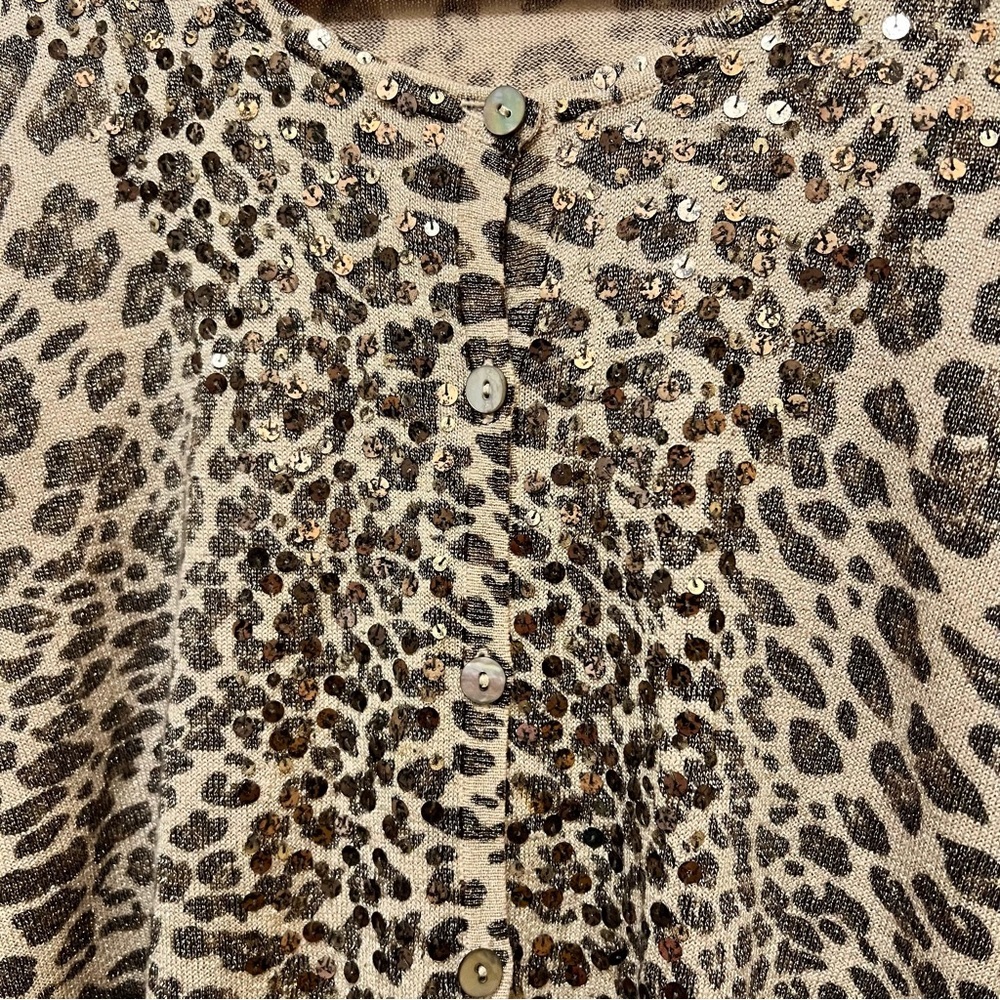 Chico’s Womens Knit Sequined Metallic Cardigan Leopard Print 3/4 sleeve Size 2 - Picture 8 of 8